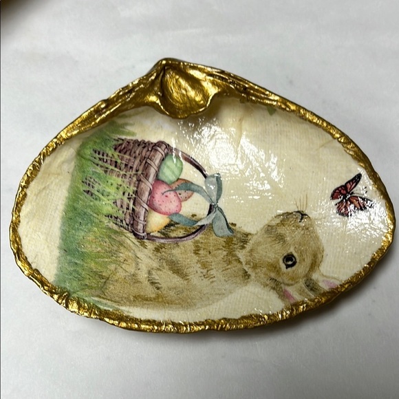 Handmade Decoupage Easter Trinket Dish Shell - Picture 3 of 8